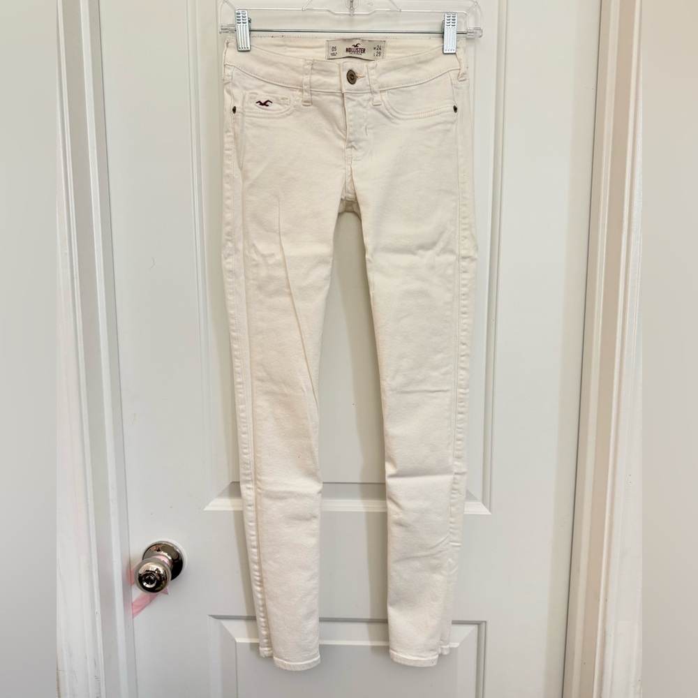 HOLLISTER low-rise super skinny jeans, Size 24S
